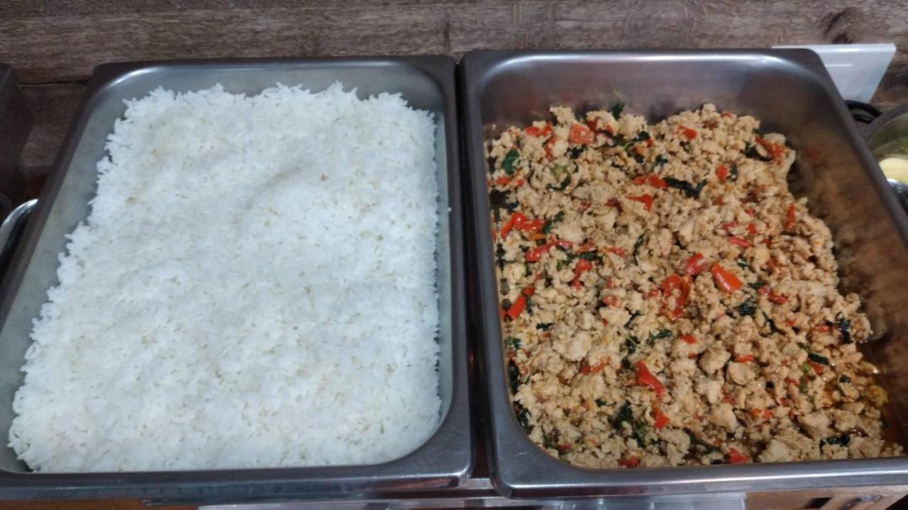The Hub Suratthanl 수랏타니 외부 사진